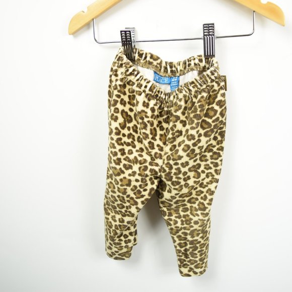 Animal print 2 piece velour outfit 6-9M - Picture 7 of 8